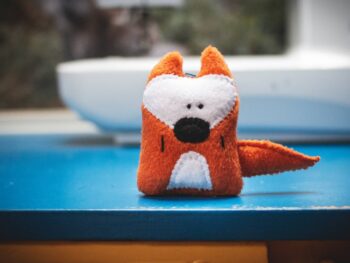 breloczek-lisek-rekodzielo-artystyczne-pluszaki-poduszki-liski-lisekzlasu-16